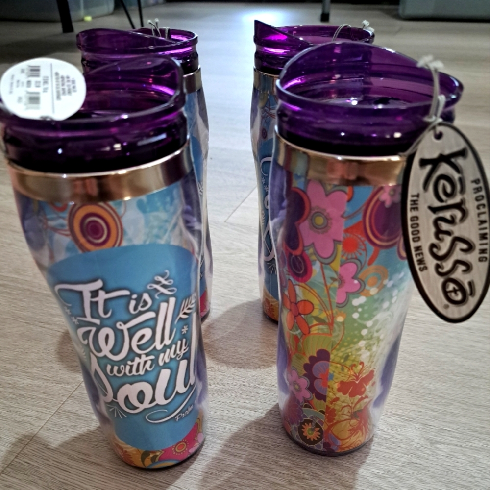 Set of 2 cups /mugs